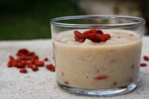 Lire la suite à propos de l’article Porridge au son d’avoine et aux baies de Goji